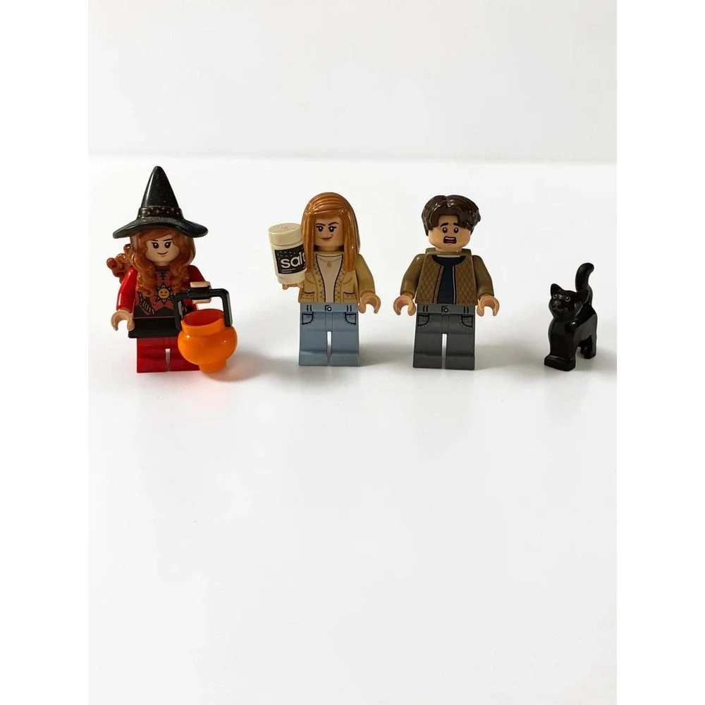 LEGO 21341 Mini-figures Hocus Pocus Dani,Allison,Max and Binx